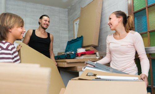 Storage options for homes and businesses in Earls Court