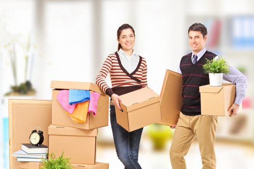 Professional packing support for a home move in Earls Court