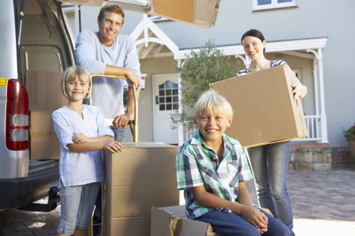Reliable moving help for flats and apartments near Earls Court